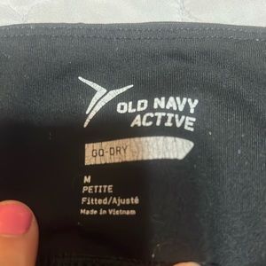 Old navy active girls dry fit capris size medium black dry fit leggings capris